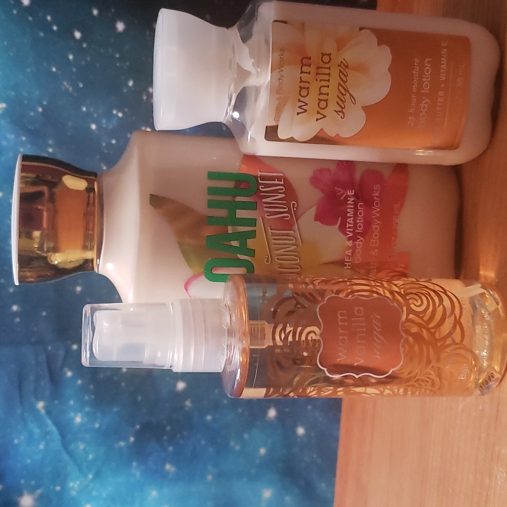 Bundle: 2 lotions and fragrance